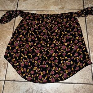 Papaya off the shoulders black floral blouse women’s size small.